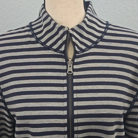SOFT SURROUNDINGS Althea Reversible Striped Peplum Navy Gray Zip Up Jacket Sz XL - Picture 5 of 14